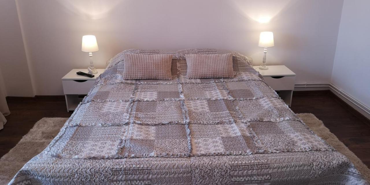 Center Diamond Apartment Targu-Mures Bagian luar foto